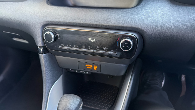 Toyota Yaris 1.5 Hybrid Icon 5dr CVT Hybrid Hatchback